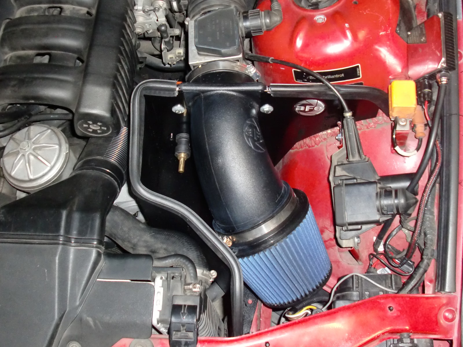 Magnum FORCE Stage-2 Cold Air Intake System w/Pro 5R Filter - BMW M3 (E36) 92-99 (US & Euro Spec) L6-3.0L(S50)/3.2L(S52)
