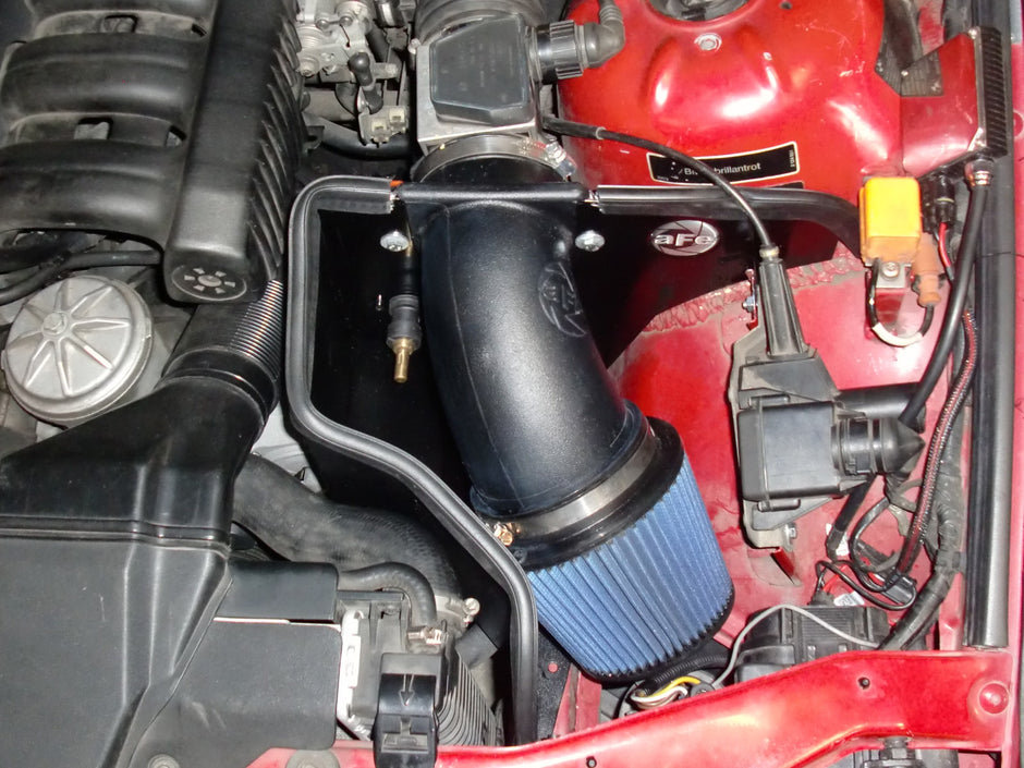 Magnum FORCE Stage-2 Cold Air Intake System w/Pro 5R Filter - BMW M3 (E36) 92-99 (US & Euro Spec) L6-3.0L(S50)/3.2L(S52)